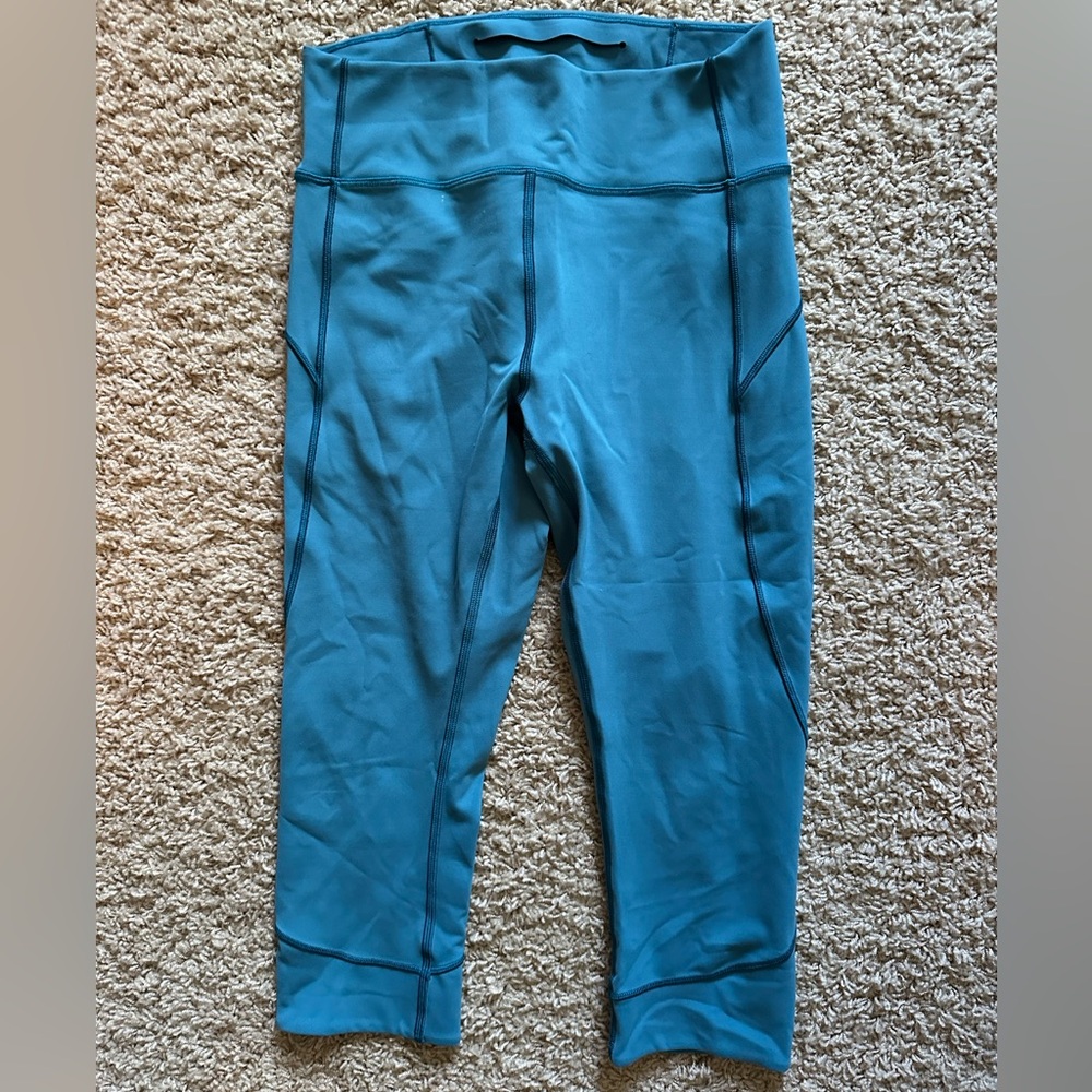 Lululemon Athletica In Movement Cropped Ever Luxe Blue Leggings | Size 8
